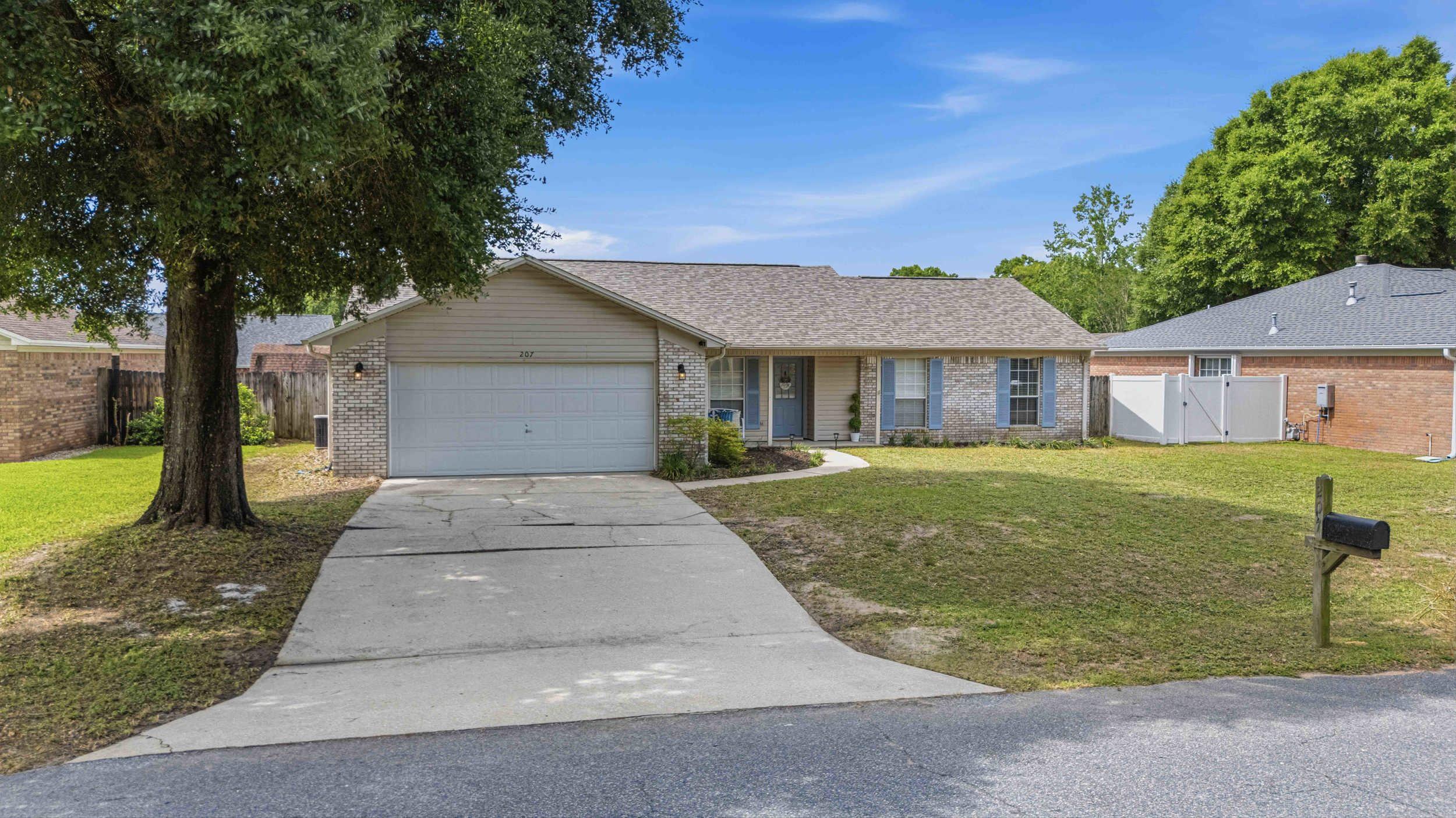 207 Secretariat Drive Crestview, FL 32539 - Photo 3 of 45 207secretariatdr_06