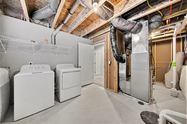 $314,900 | 2520 Wood Ridge Drive, Adrian, MI 49221