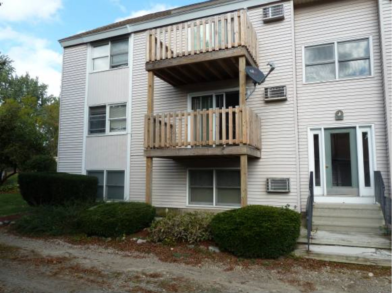 370 Circle Road, Unit 8 Manchester, NH 03103 - Photo 1 of 1