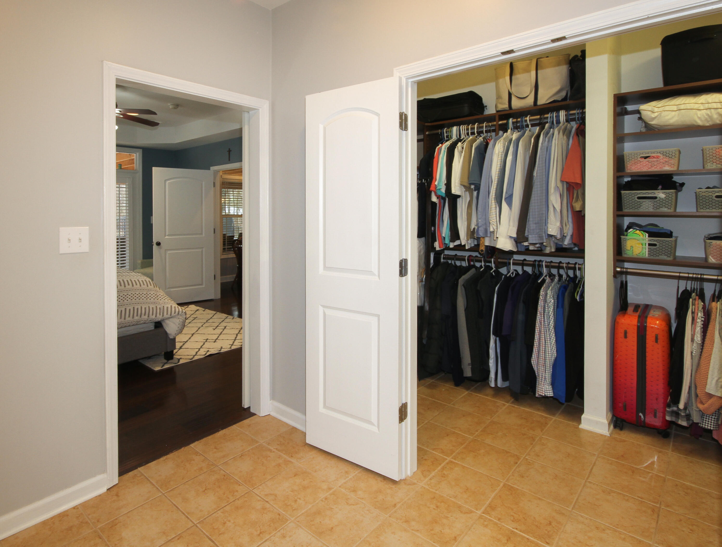 5290 Castle Rock Road Roanoke, VA 24018 - Photo 13 of 34 5290 Primary En-Suite Bath, Closet, Bedr