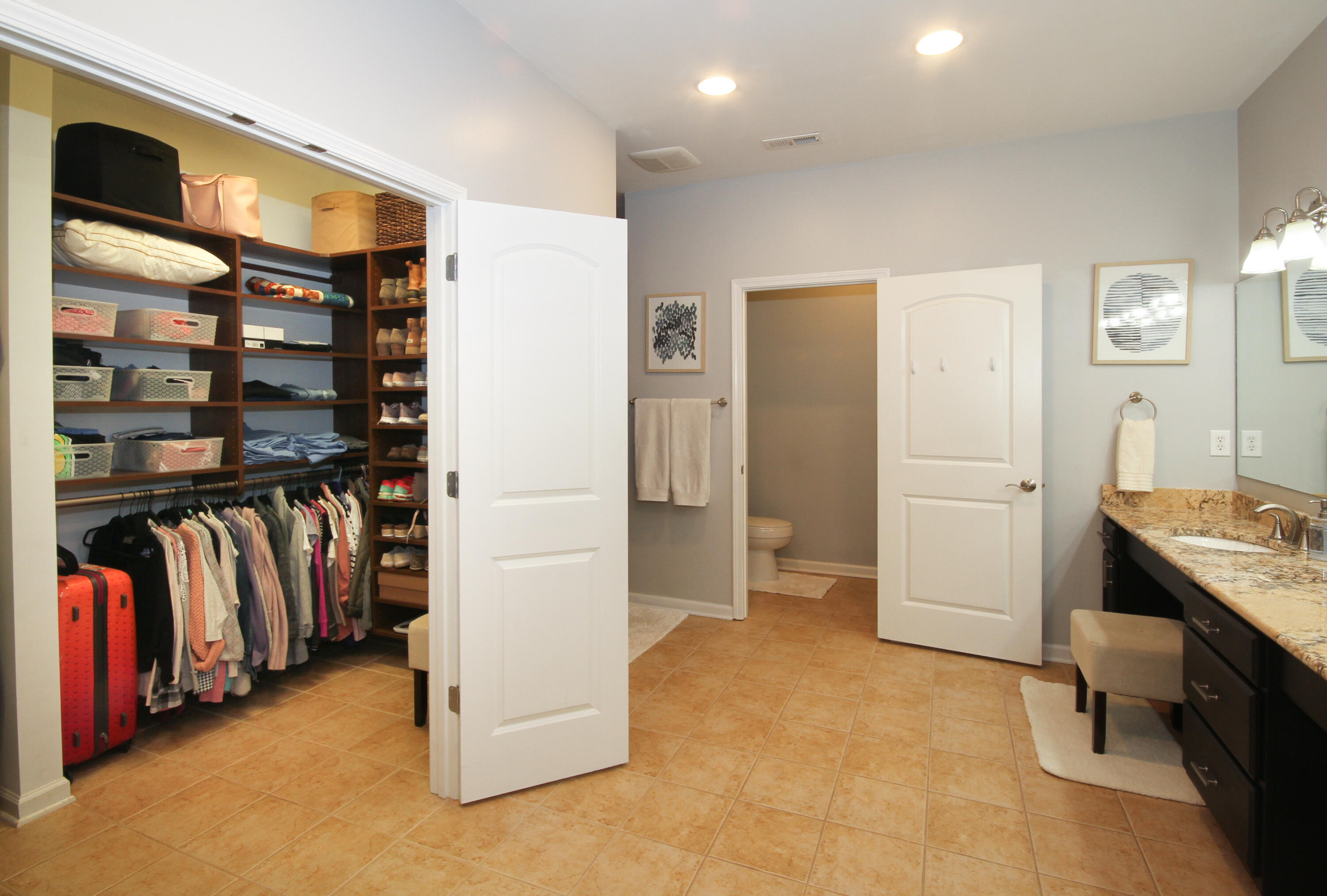 5290 Castle Rock Road Roanoke, VA 24018 - Photo 17 of 34 5290 Primary Bedroom Walk-in Closet