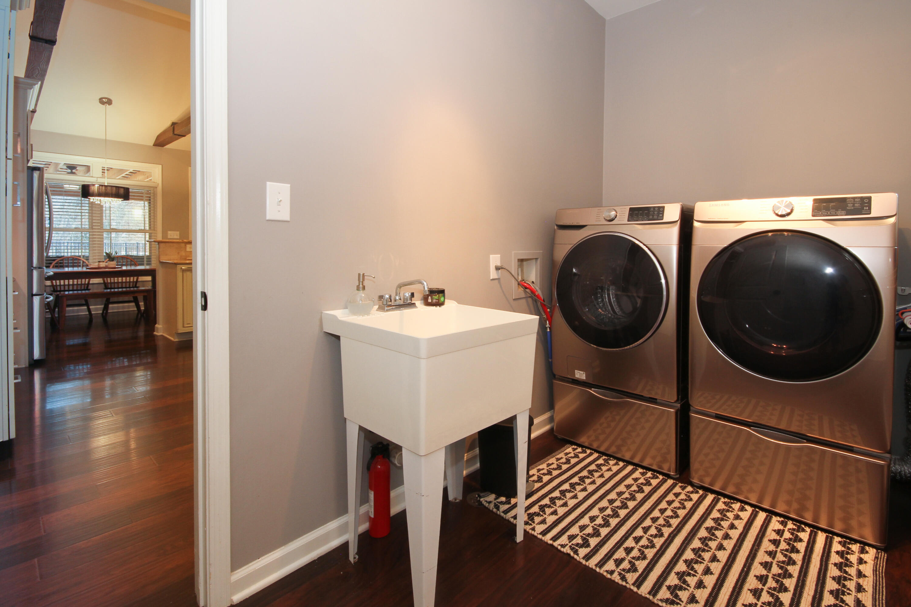 5290 Castle Rock Road Roanoke, VA 24018 - Photo 33 of 34 5290 Laundry Room to Kitchen