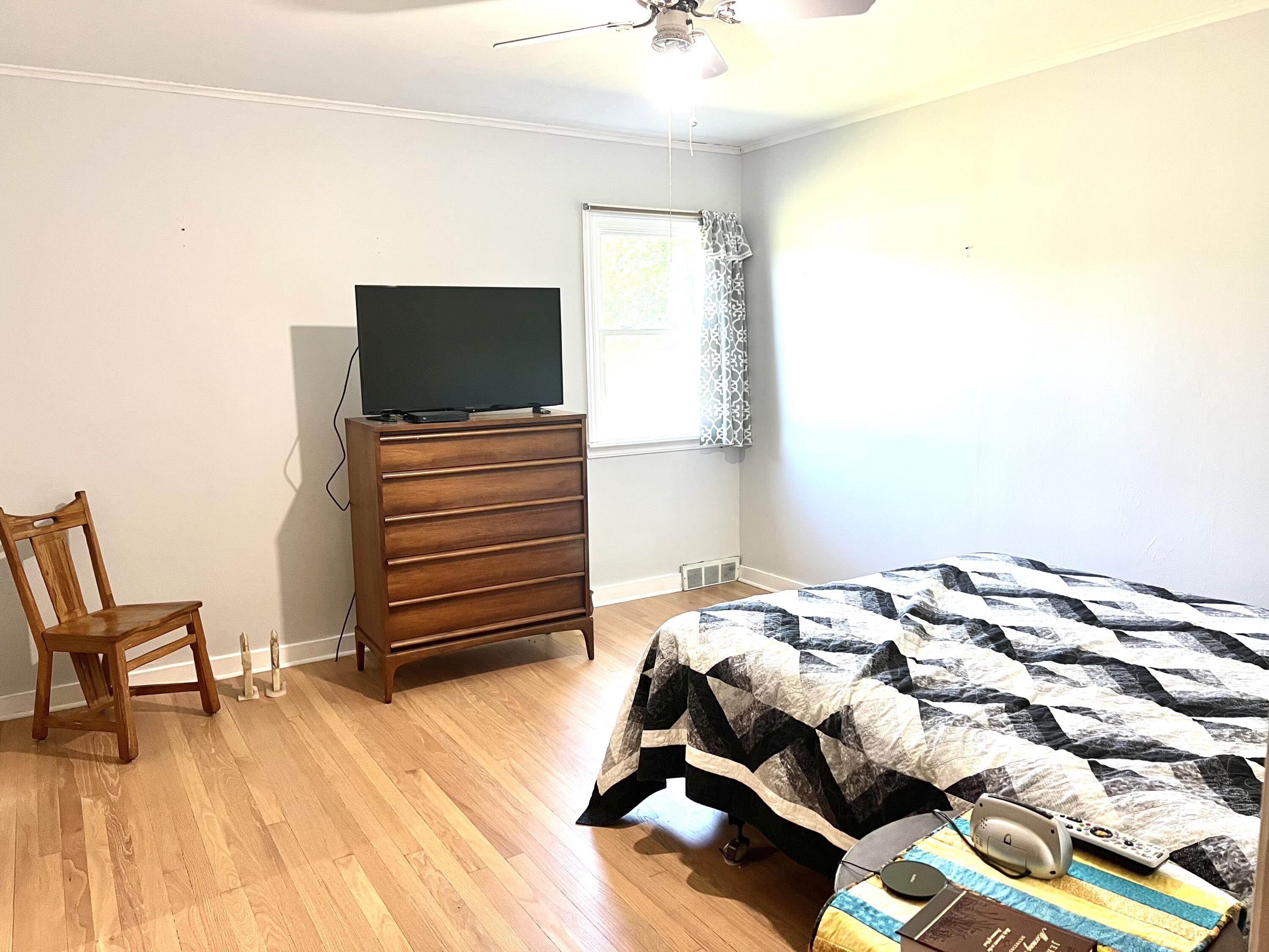 5909 Defield Road Coloma, MI 49038 - Photo 12 of 34 Bedroom 3