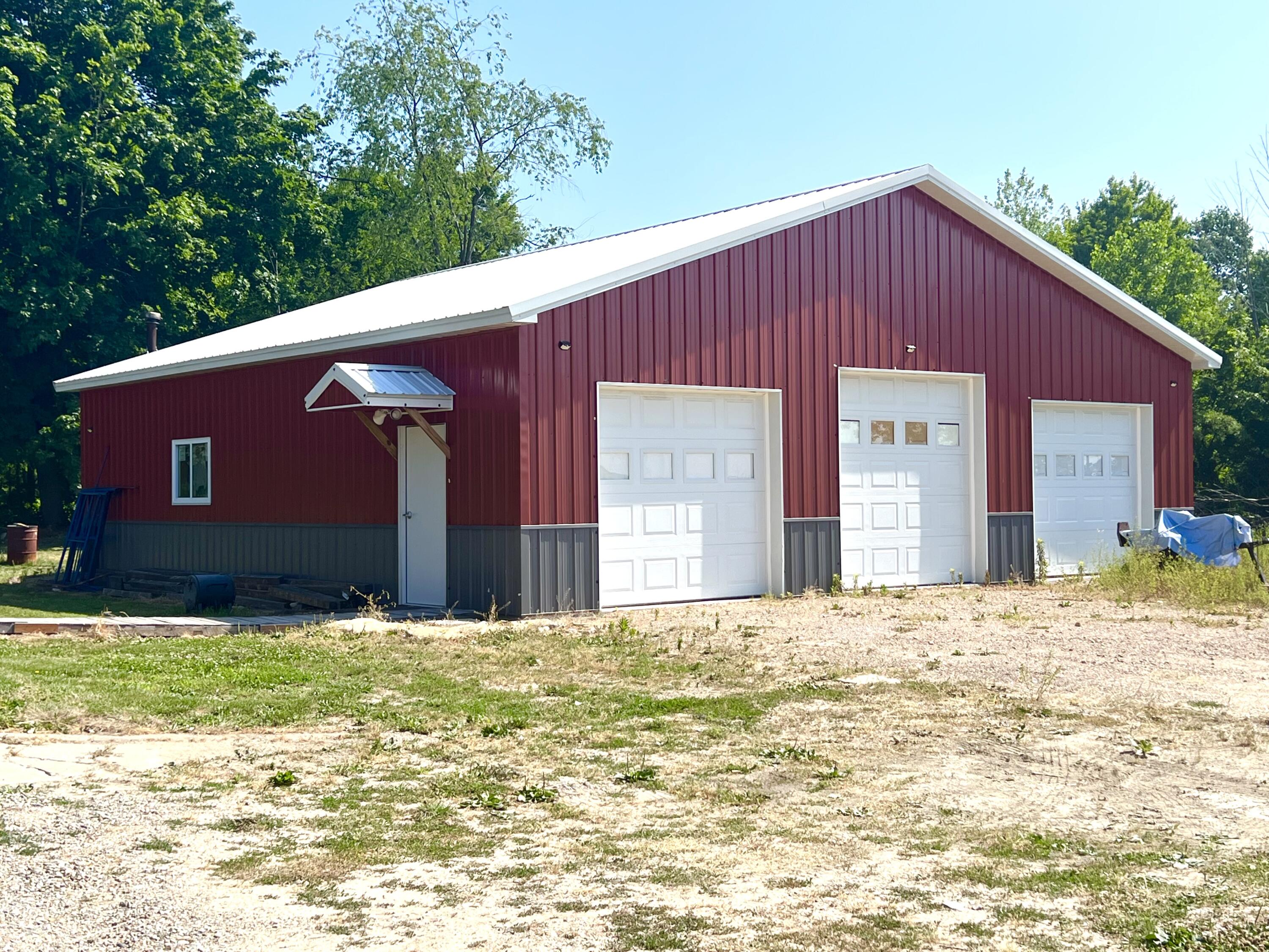 5909 Defield Road Coloma, MI 49038 - Photo 25 of 34 Pole Barn