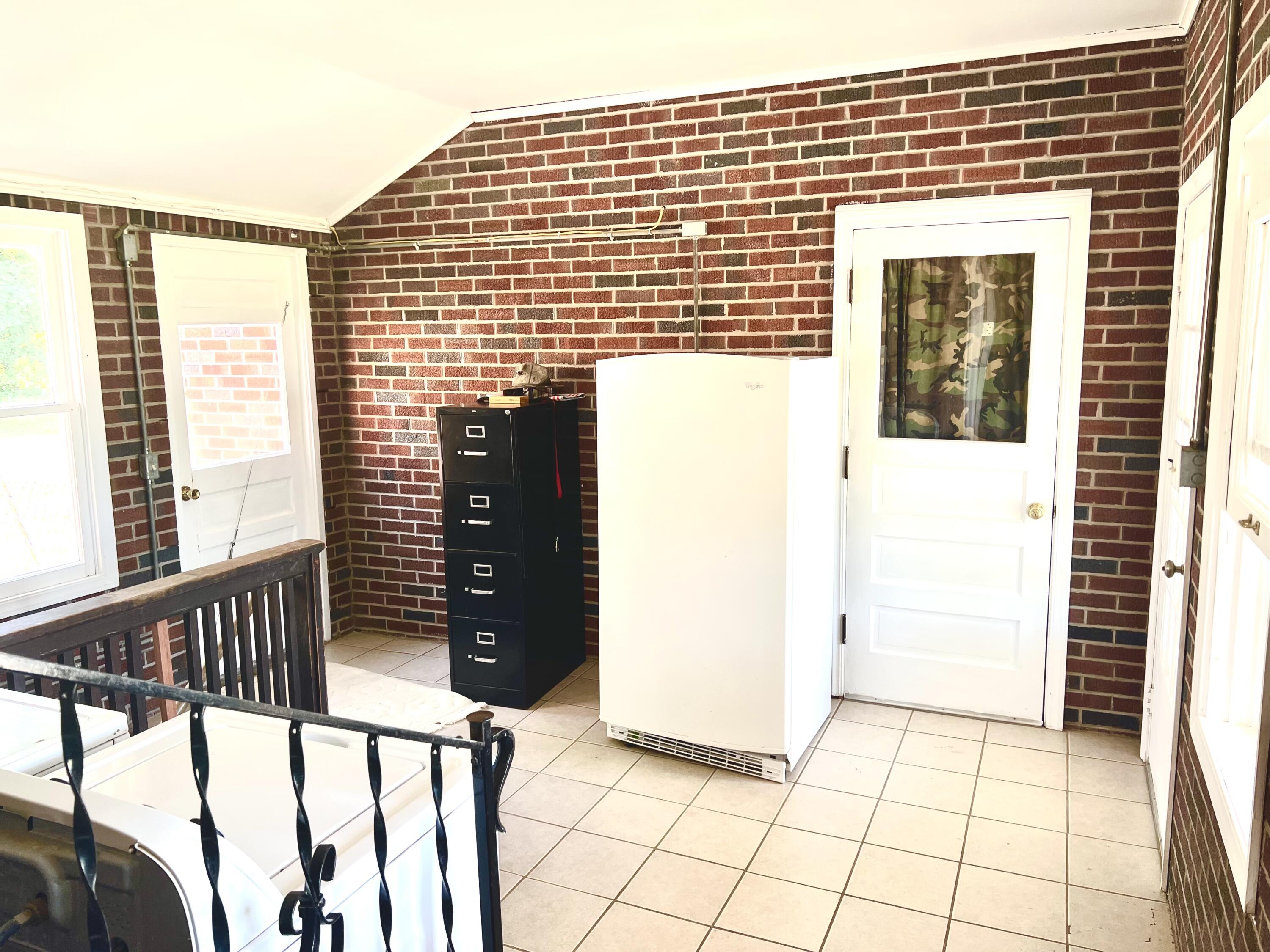 5909 Defield Road Coloma, MI 49038 - Photo 3 of 34 Breezeway