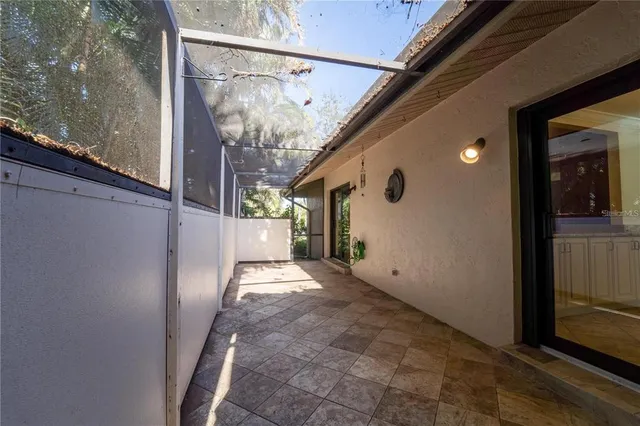 $419,900 | 4802 Kestral Park Circle, Unit 22, Sarasota, FL 34231