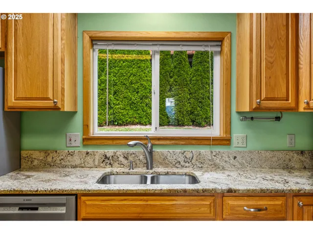 $550,000 | 409 South 30th Street, Philomath, OR 97370