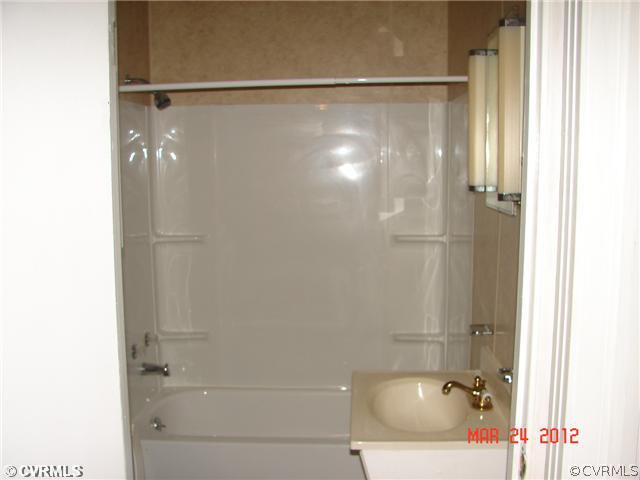 2540 Hill Road Keysville, VA 23947 - Photo 5 of 6 Master Bath
