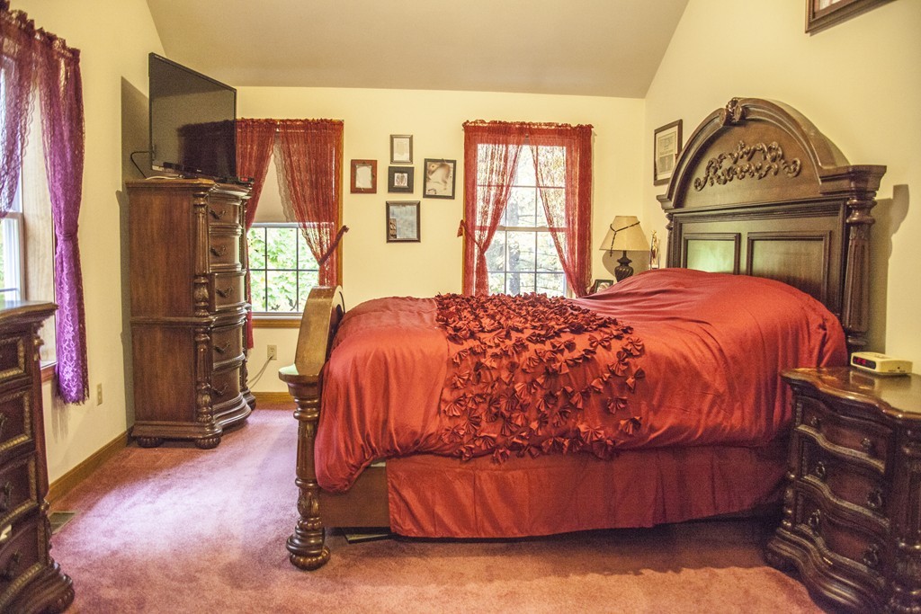9 Turtle Hill Road Dracut, MA 01826 - Photo 8 of 18 Gallery Image 8