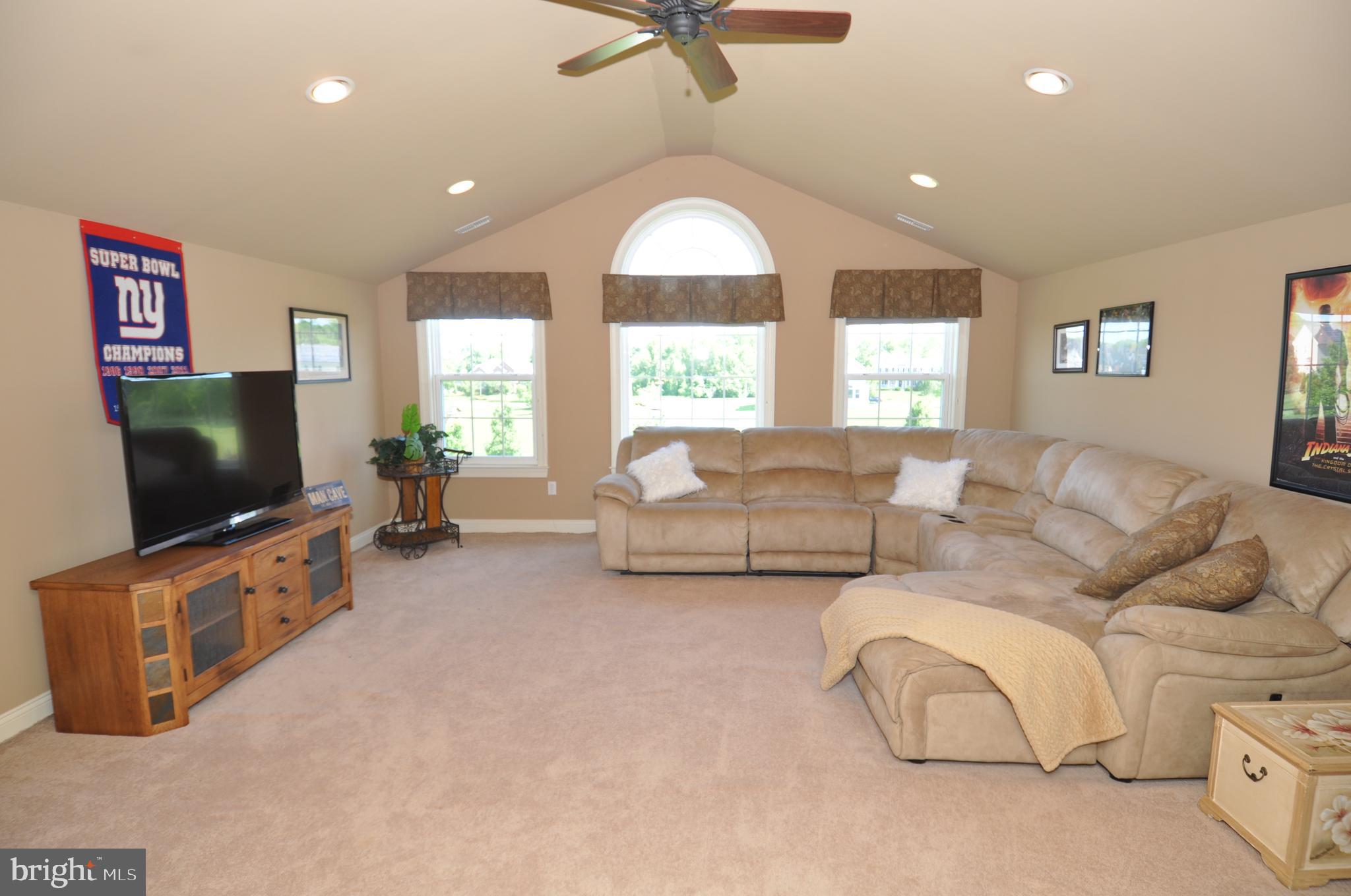 9 Waverly Drive Columbus, NJ 08022 - Photo 24 of 65