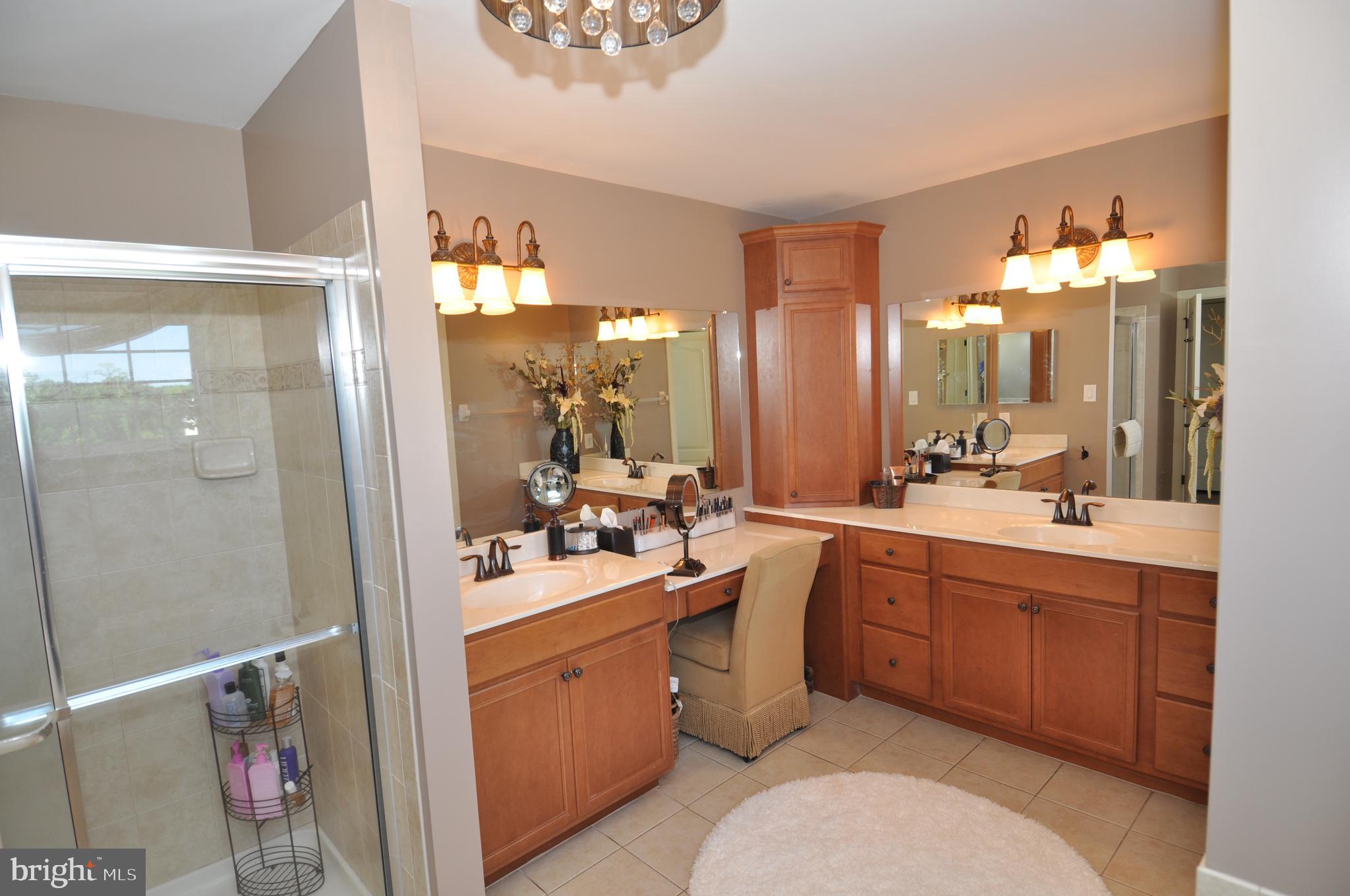 9 Waverly Drive Columbus, NJ 08022 - Photo 34 of 65