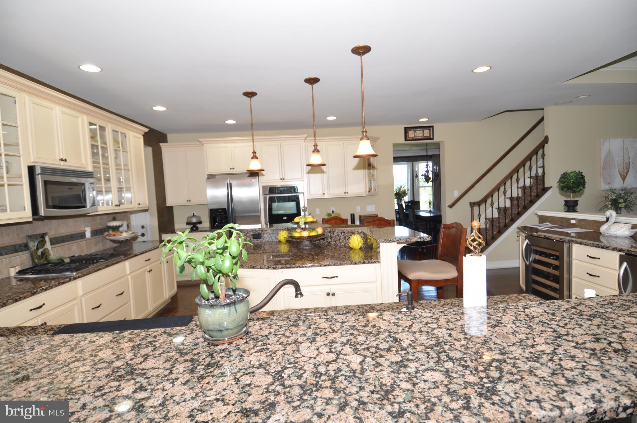 9 Waverly Drive Columbus, NJ 08022 - Photo 8 of 65