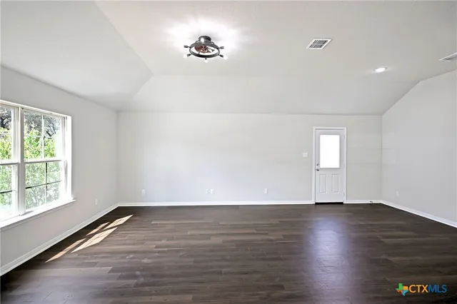 $1,495 | 2973 Greenbriar, Seguin, TX 78155