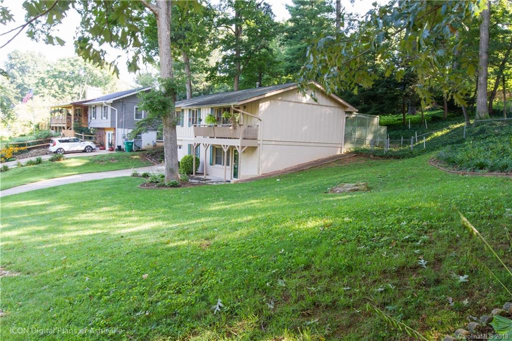 17 South Ridge Place Arden, NC 28704 - Photo 2 of 18 Gallery Image 2