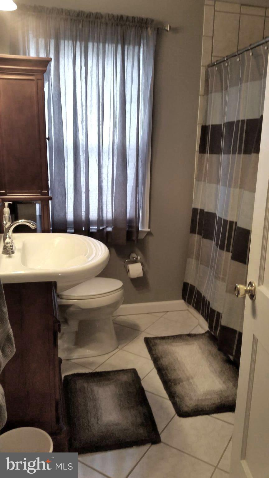 8548 Drumwood Road Baltimore, MD 21286 - Photo 14 of 28 Full Bath
