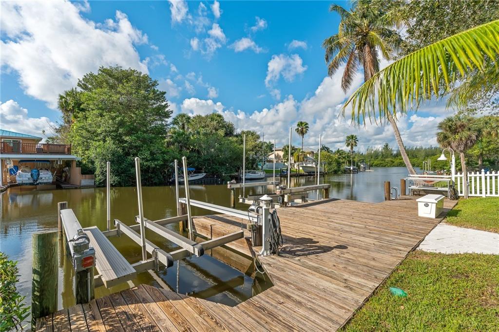 724 Tides Road Vero Beach, FL 32963 - Photo 33 of 36 Gallery Image 33