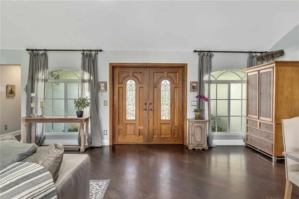 724 Tides Road Vero Beach, FL 32963 - Photo 6 of 36 Gallery Image 6