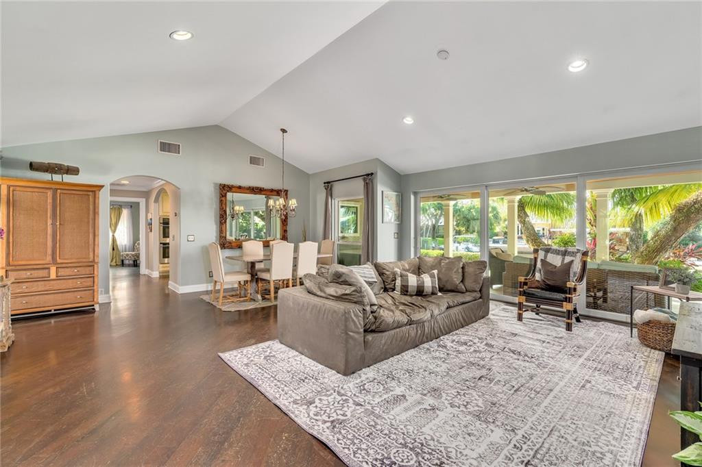 724 Tides Road Vero Beach, FL 32963 - Photo 10 of 36 Gallery Image 10