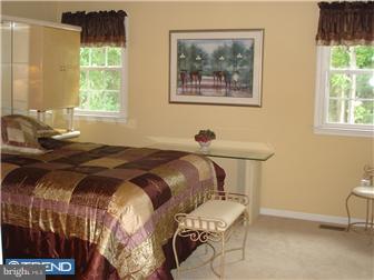 449 Stanford Road Fairless Hills, PA 19030 - Photo 10 of 12 Bedroom - Main