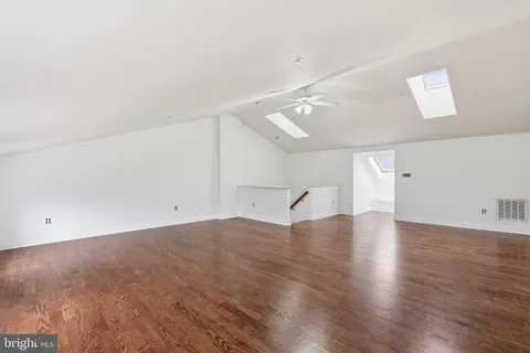 $585,000 | 22169 Fair Garden Lane, Clarksburg, MD 20871