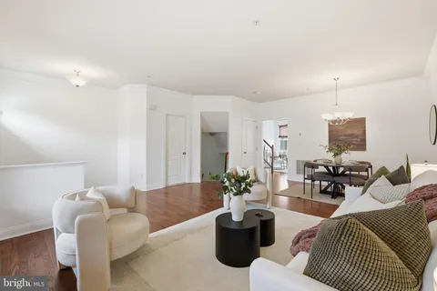 $585,000 | 22169 Fair Garden Lane, Clarksburg, MD 20871