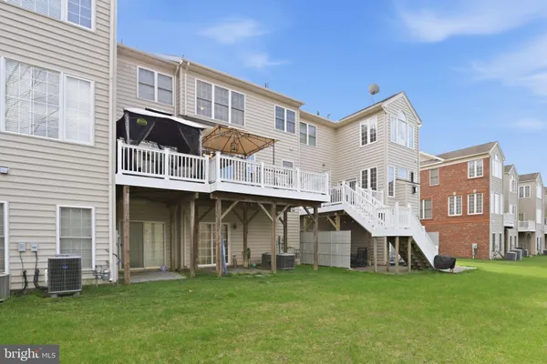 $585,000 | 22169 Fair Garden Lane, Clarksburg, MD 20871