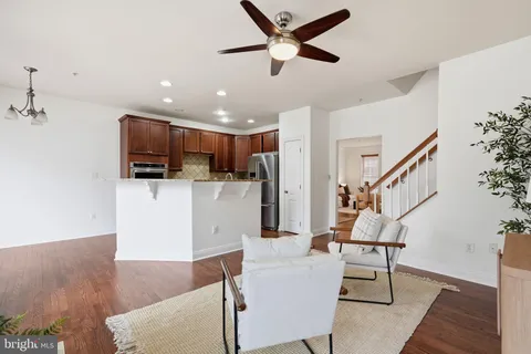 $585,000 | 22169 Fair Garden Lane, Clarksburg, MD 20871