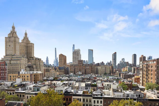 $1,099,000 | 40 West 77th Street, Unit 12D | Upper West Side