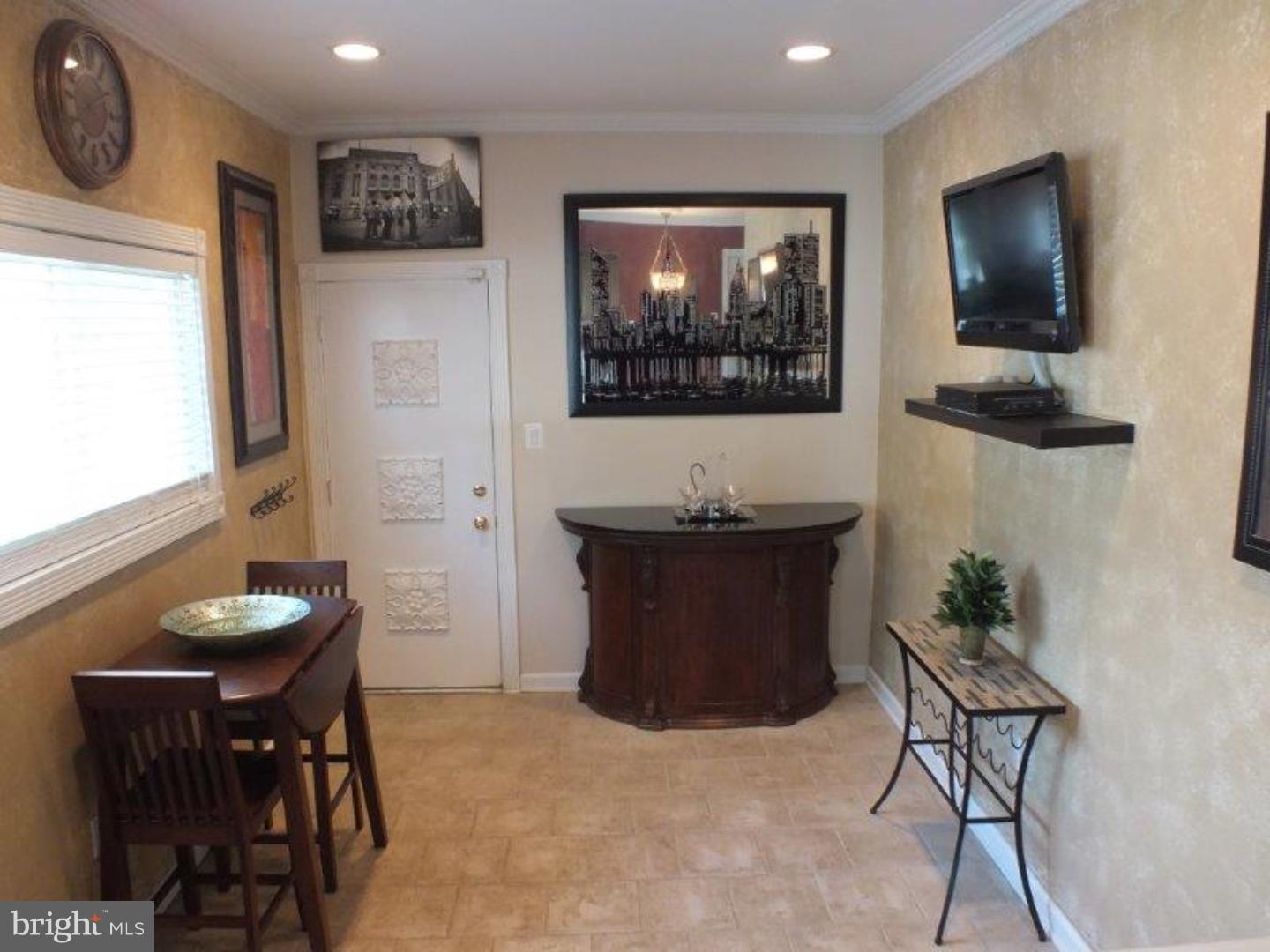41 Claude Road Yardville, NJ 08620 - Photo 9 of 25