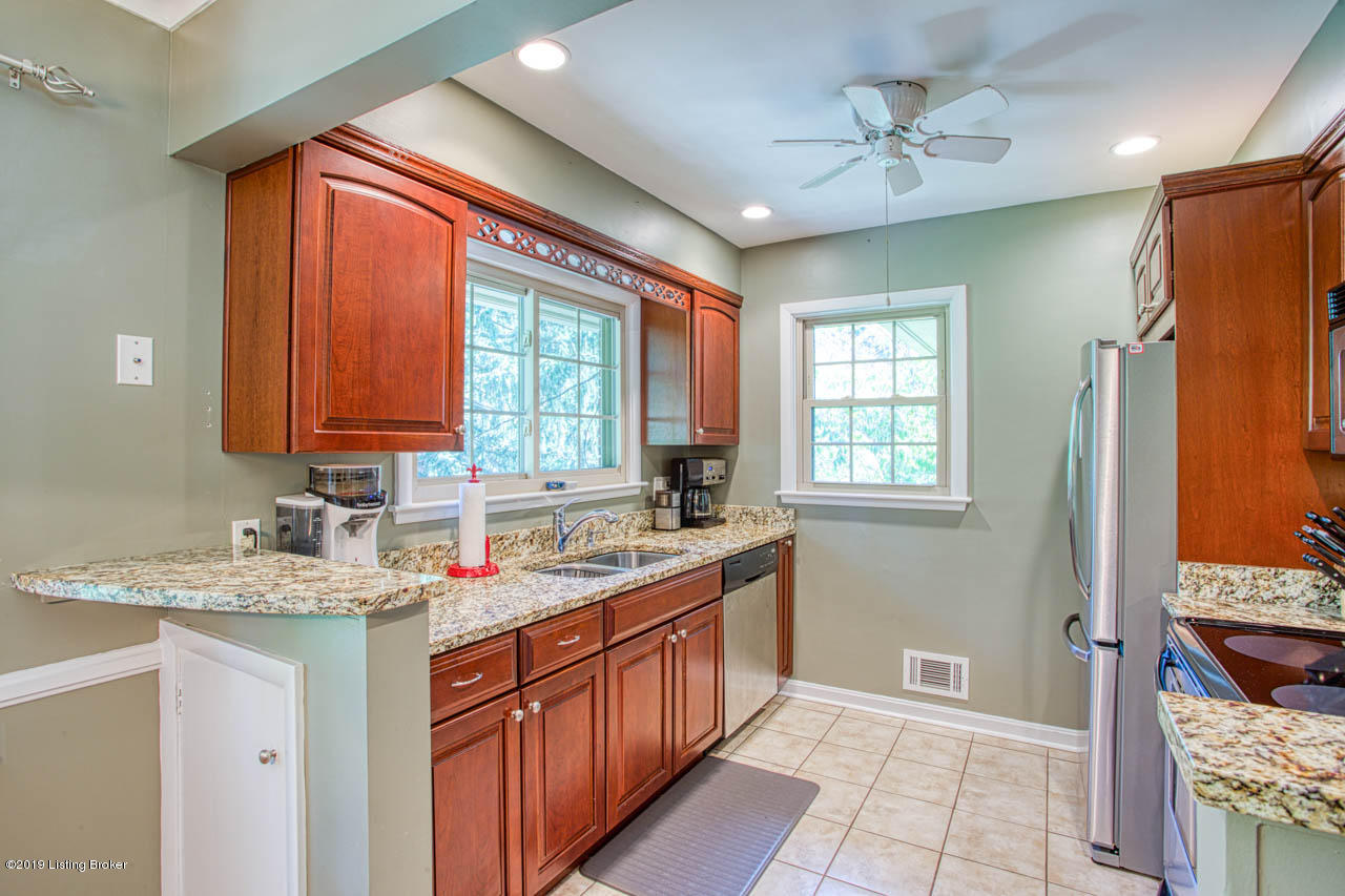 515 Indian Ridge Road Louisville, KY 40207 - Photo 11 of 43 515 Indian Ridge Rd-15
