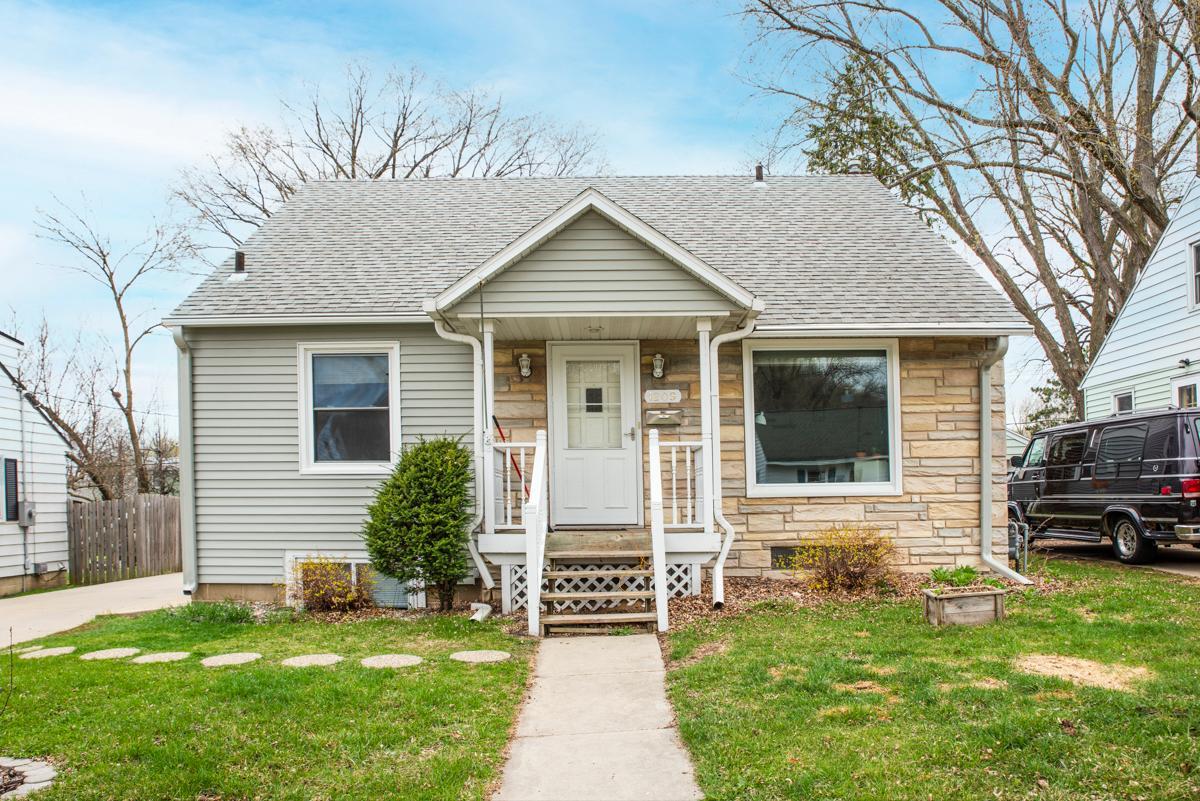 1209 13th Avenue Northeast Rochester, MN 55906 - Photo 1 of 1