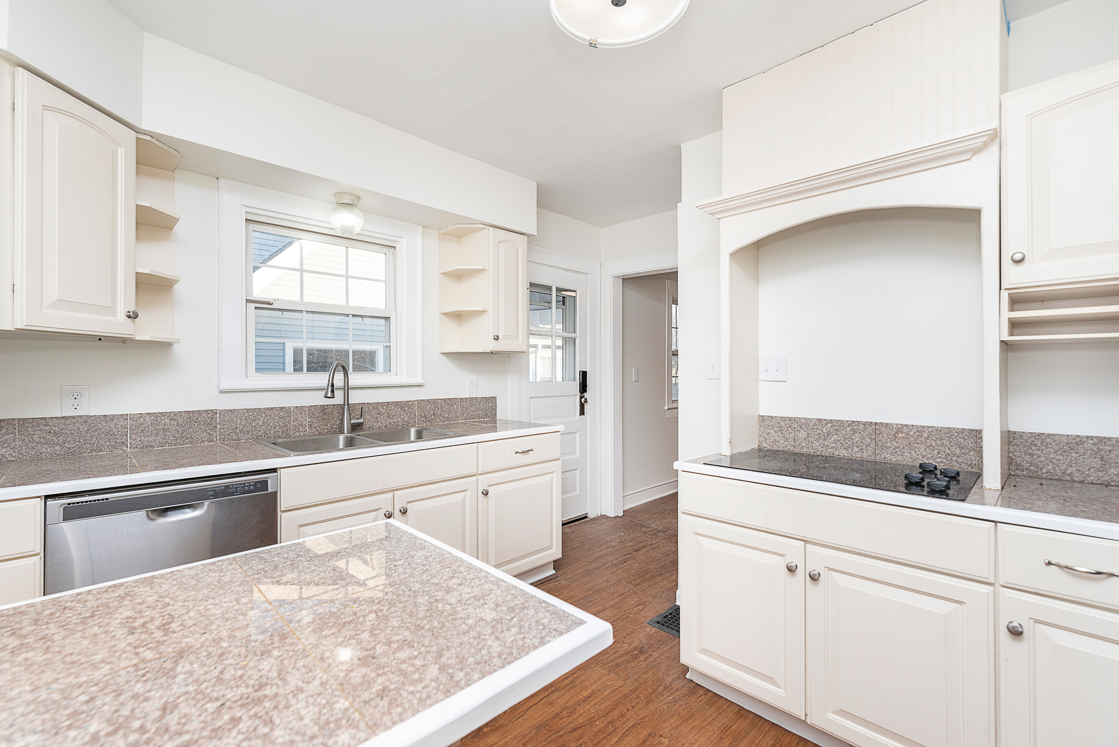 408 Berkley Road Indianapolis, IN 46208 - Photo 13 of 29 Gallery Image 13