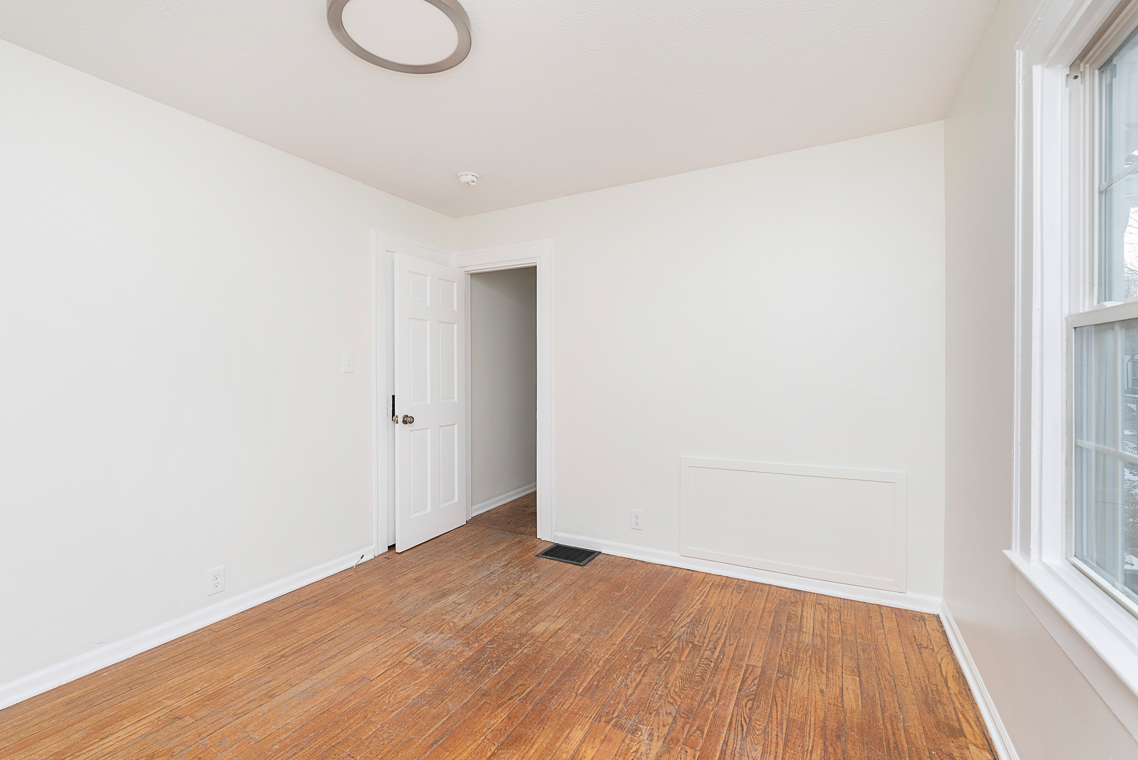 408 Berkley Road Indianapolis, IN 46208 - Photo 15 of 29 Gallery Image 15