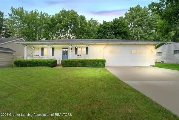 $289,900 | 628 Jones Street, Grand Ledge, MI 48837