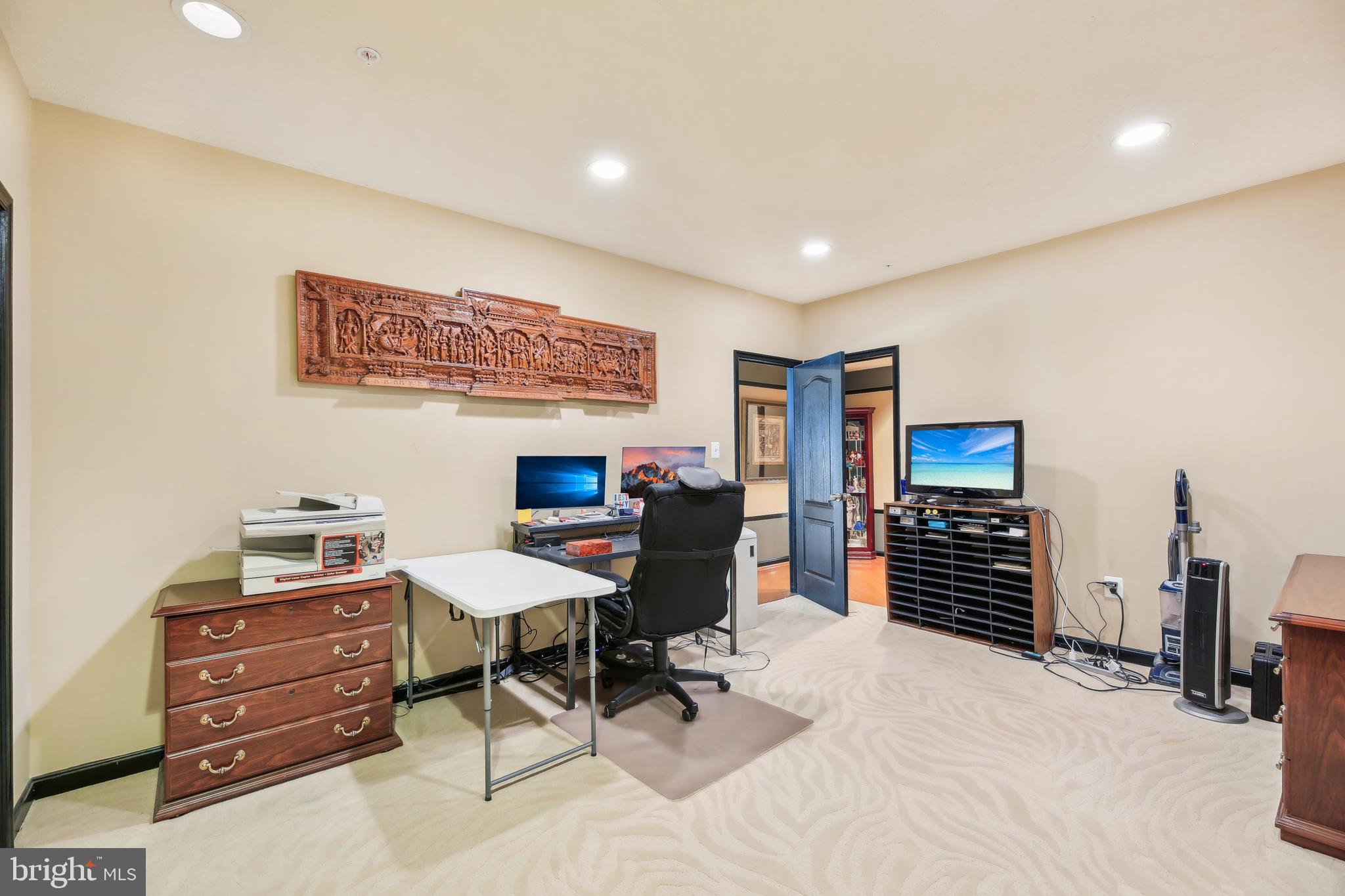 7020 Ironbridge Lane Laurel, MD 20707 - Photo 54 of 63 a view of a workspace with furniture