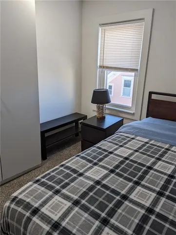 $3,800 | 27 Mt Vernon Street, Unit 2, Newport, RI 02840