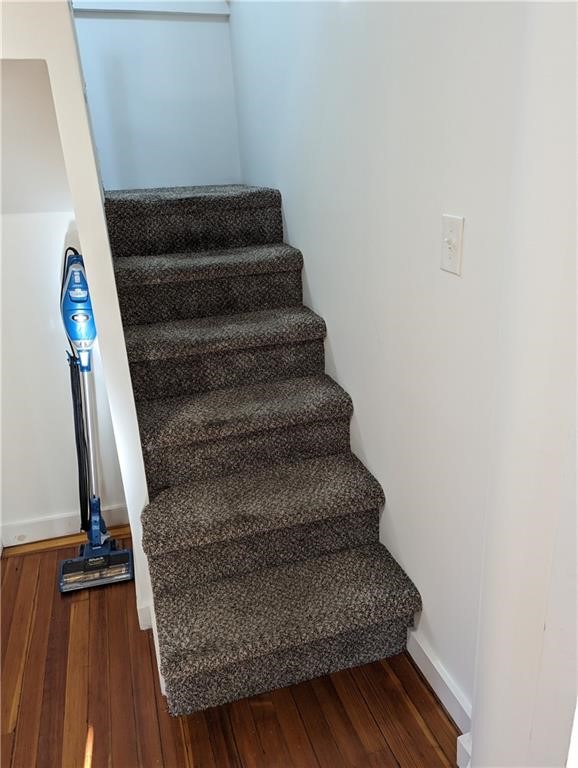 27 Mt Vernon Street, Unit 2 Newport, RI 02840 - Photo 22 of 29