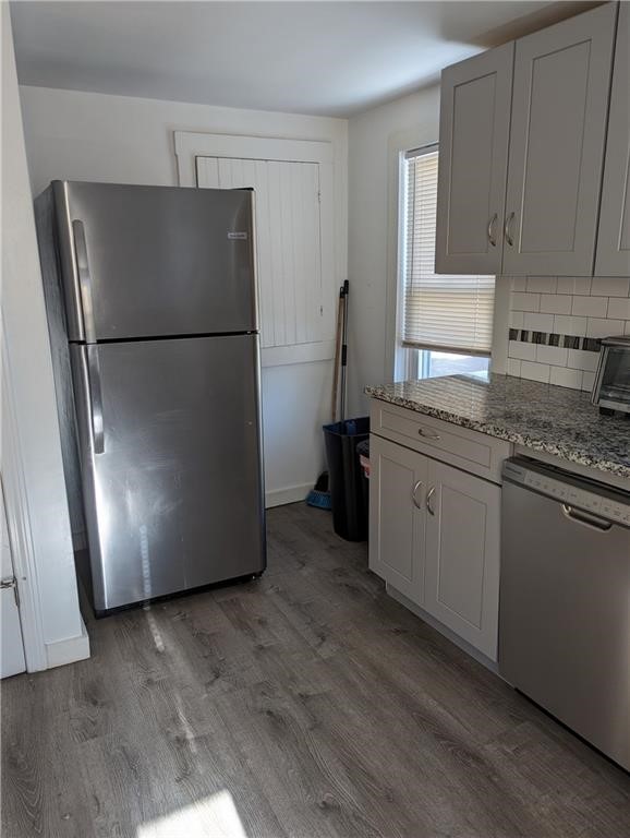 27 Mt Vernon Street, Unit 2 Newport, RI 02840 - Photo 8 of 29