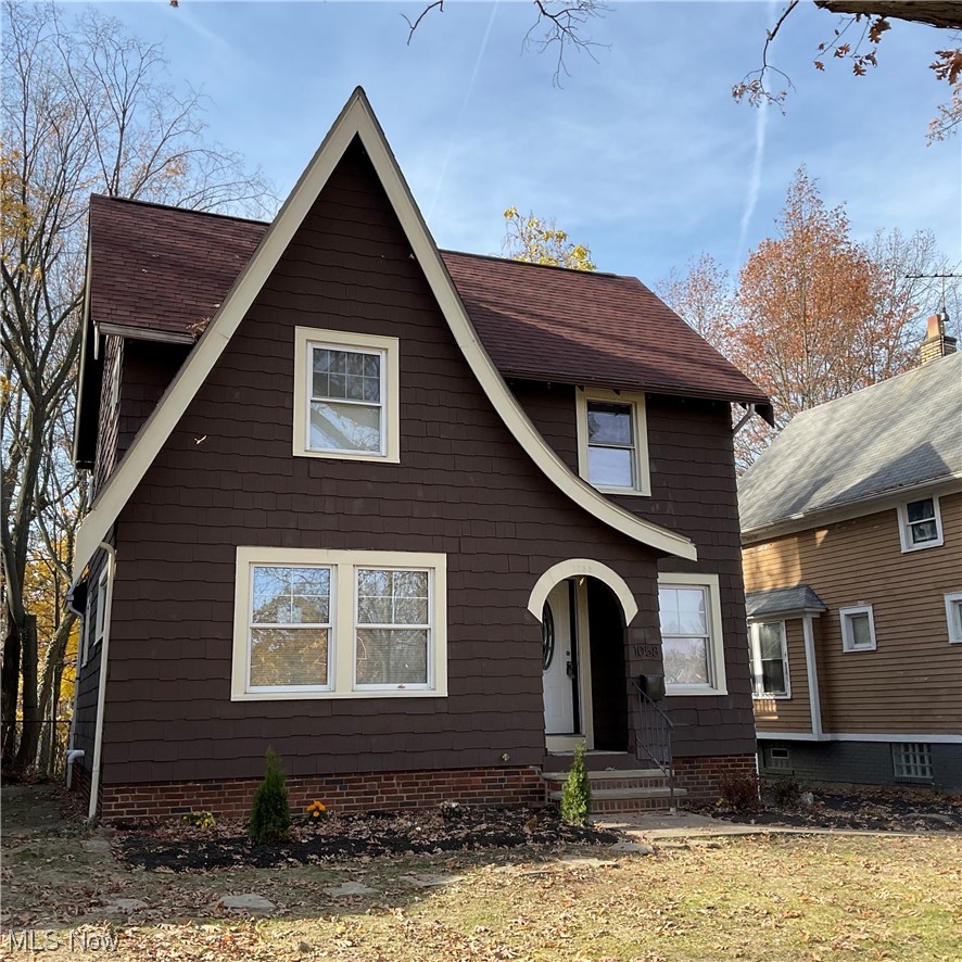 1058 Yellowstone Road Cleveland Heights, OH 44121 - Photo 2 of 28 View of front of property