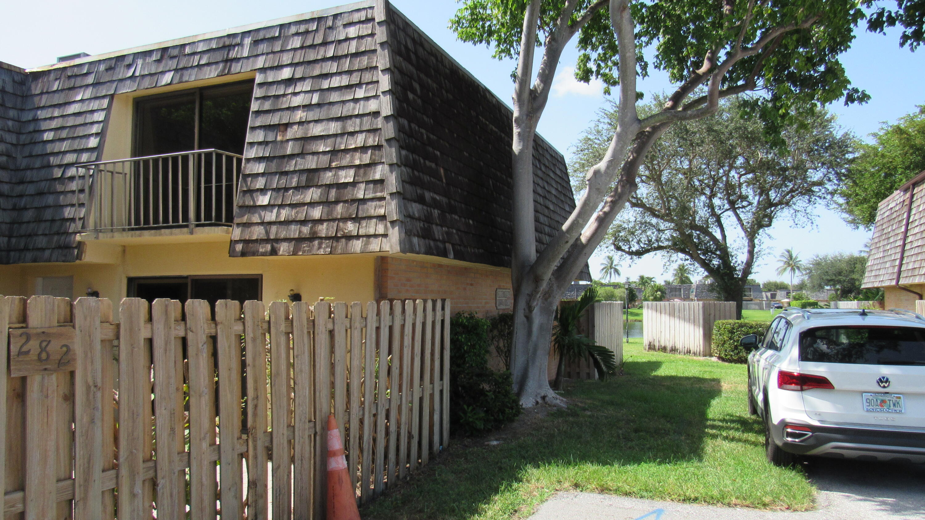 282 Arabian Road Palm Springs, FL 33461 - Photo 26 of 29 IMG_2176