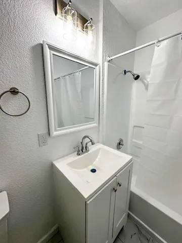 $1,699,995 | 2944 Del Paso Boulevard, Sacramento, CA 95815