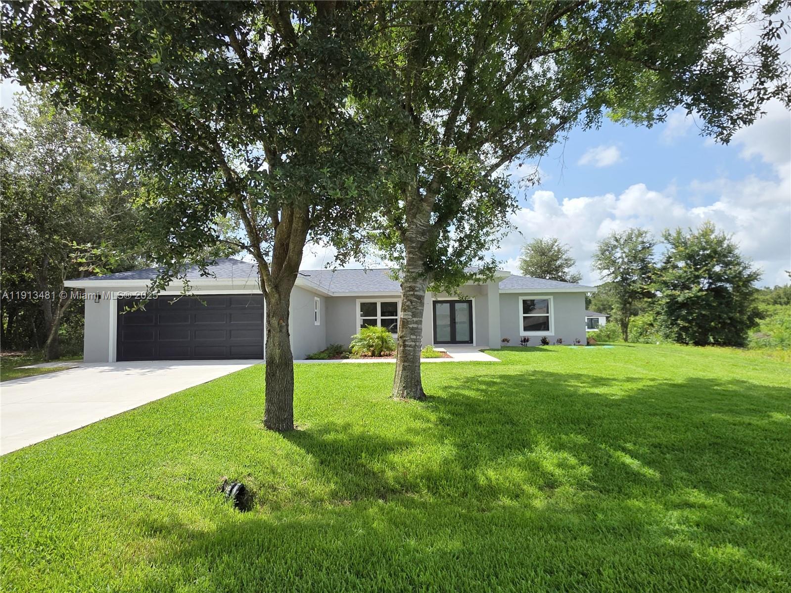 157 Mango Road Northeast Lake Placid, FL 33852 - Photo 20 of 27