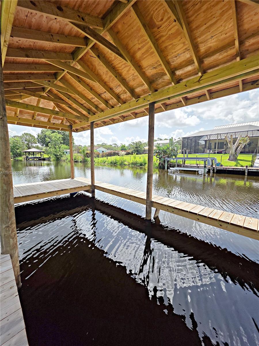 157 Mango Road Northeast Lake Placid, FL 33852 - Photo 3 of 27