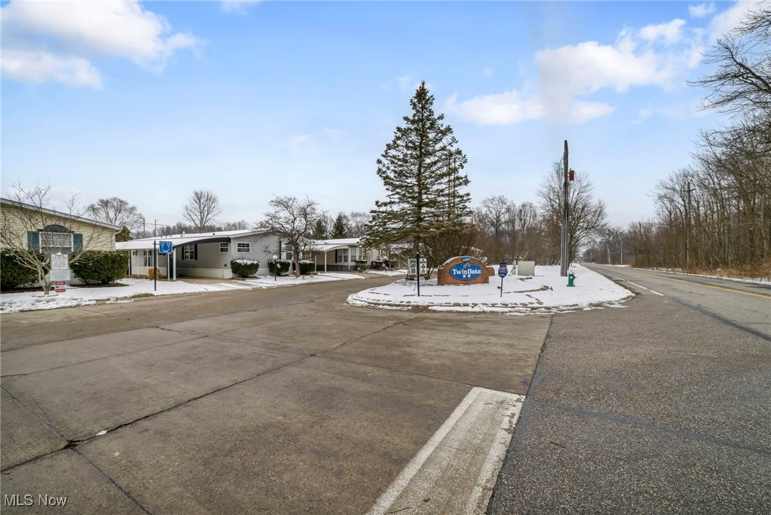 27202 Cook Road, Unit 95 Olmsted Falls, OH 44138 - Photo 44 of 46