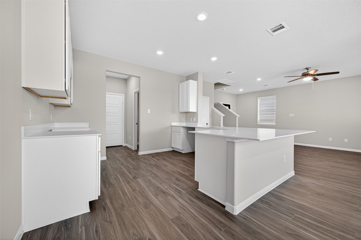 9263 Grace Rdg Drive Willis, TX 77318 - Photo 11 of 46