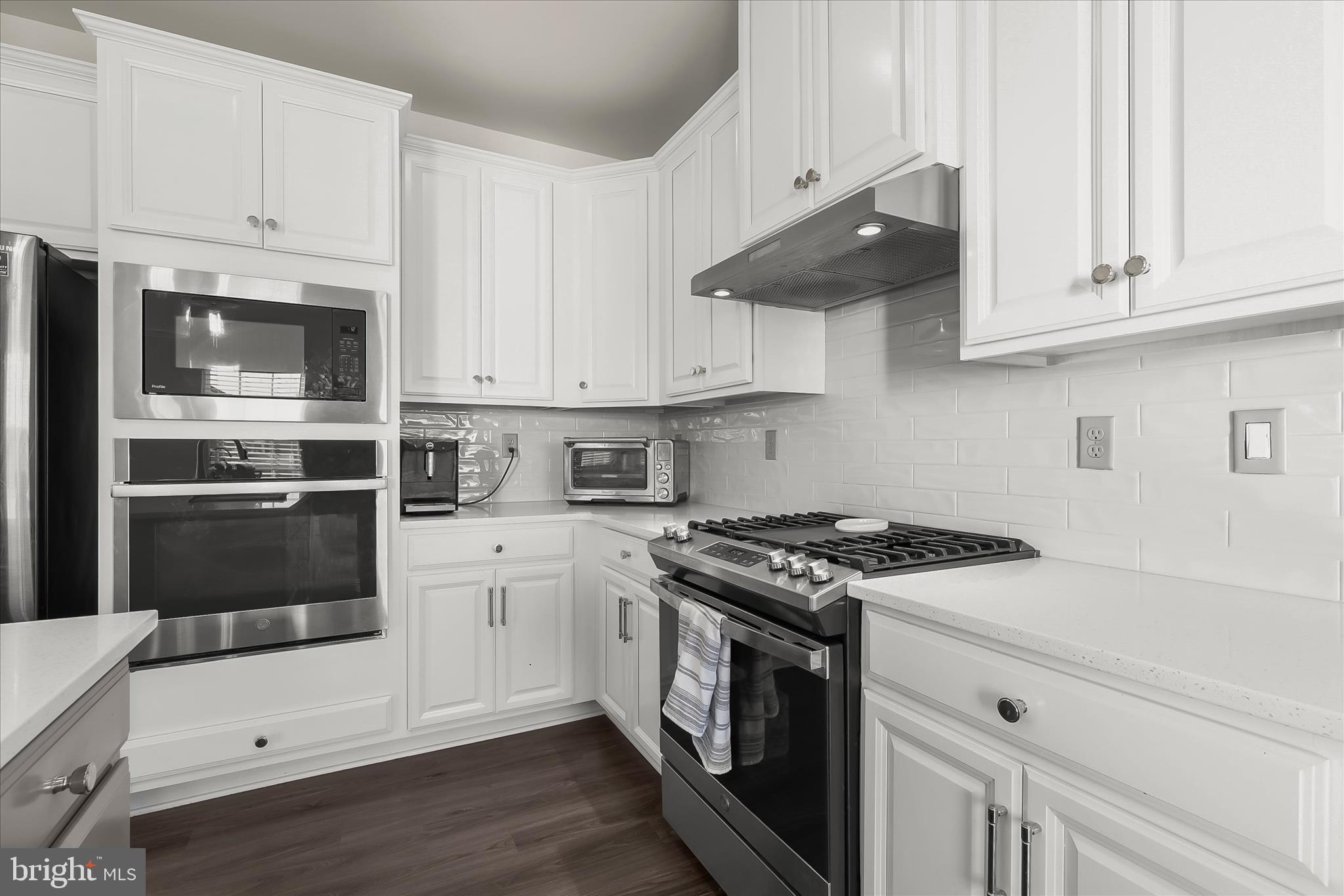 1955 Caple Road Finksburg, MD 21048 - Photo 19 of 68 Backsplash Subway Tile