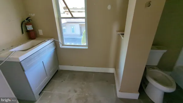 a view of utility room