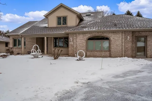$485,000 | 5517 Winners Circle, Caledonia, IL 61011