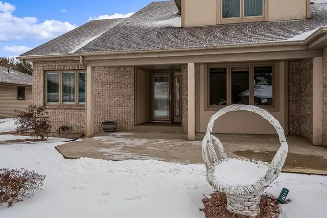 $485,000 | 5517 Winners Circle, Caledonia, IL 61011