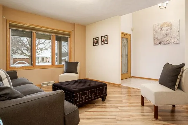 $485,000 | 5517 Winners Circle, Caledonia, IL 61011